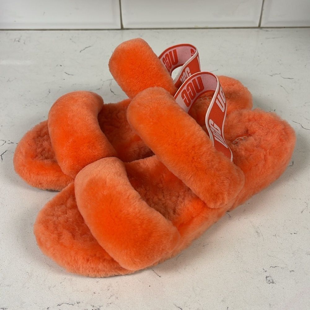 UGG Oh Yeah Slides Orange Women’s Size 9